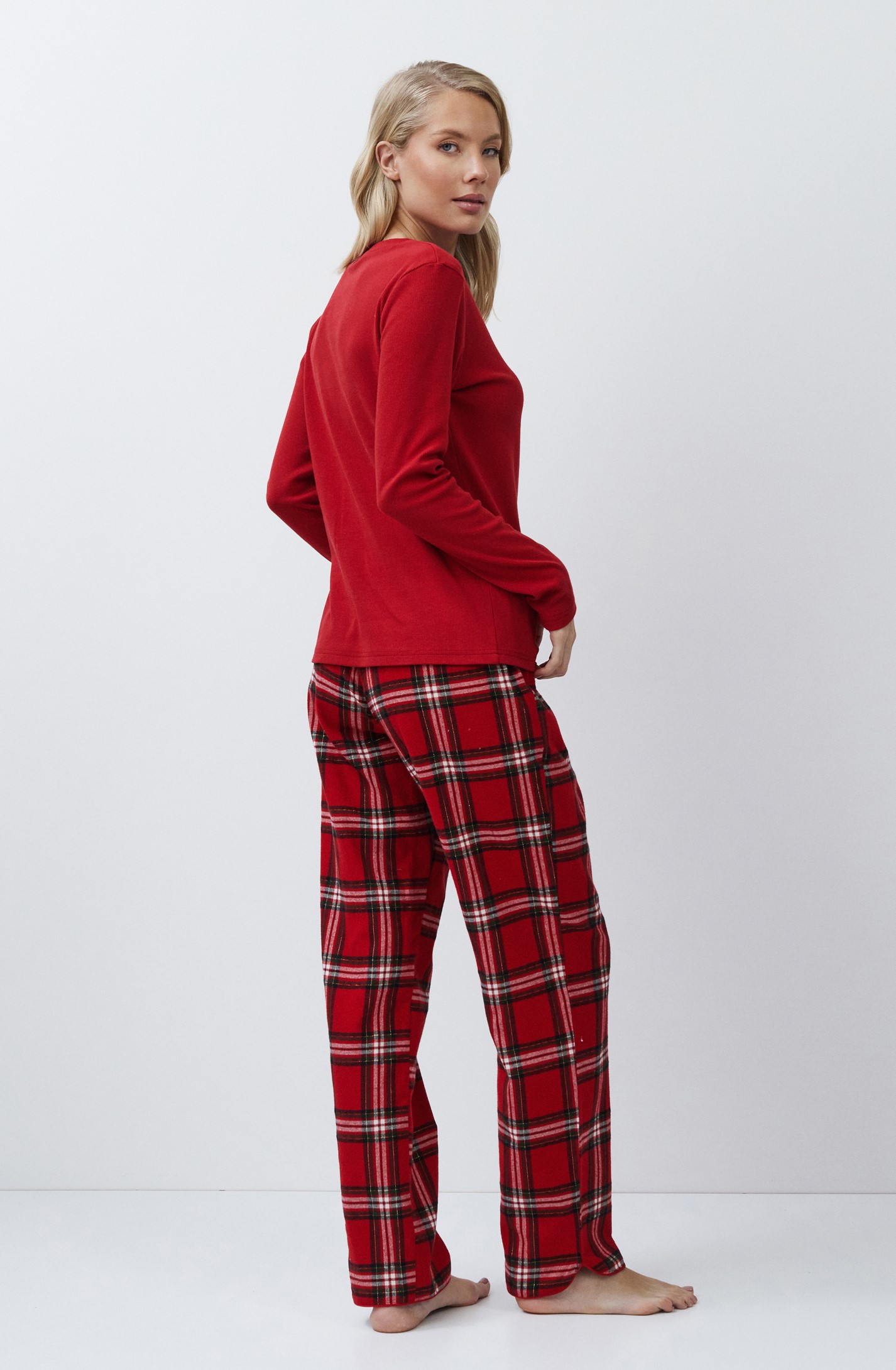 609566-BETTY