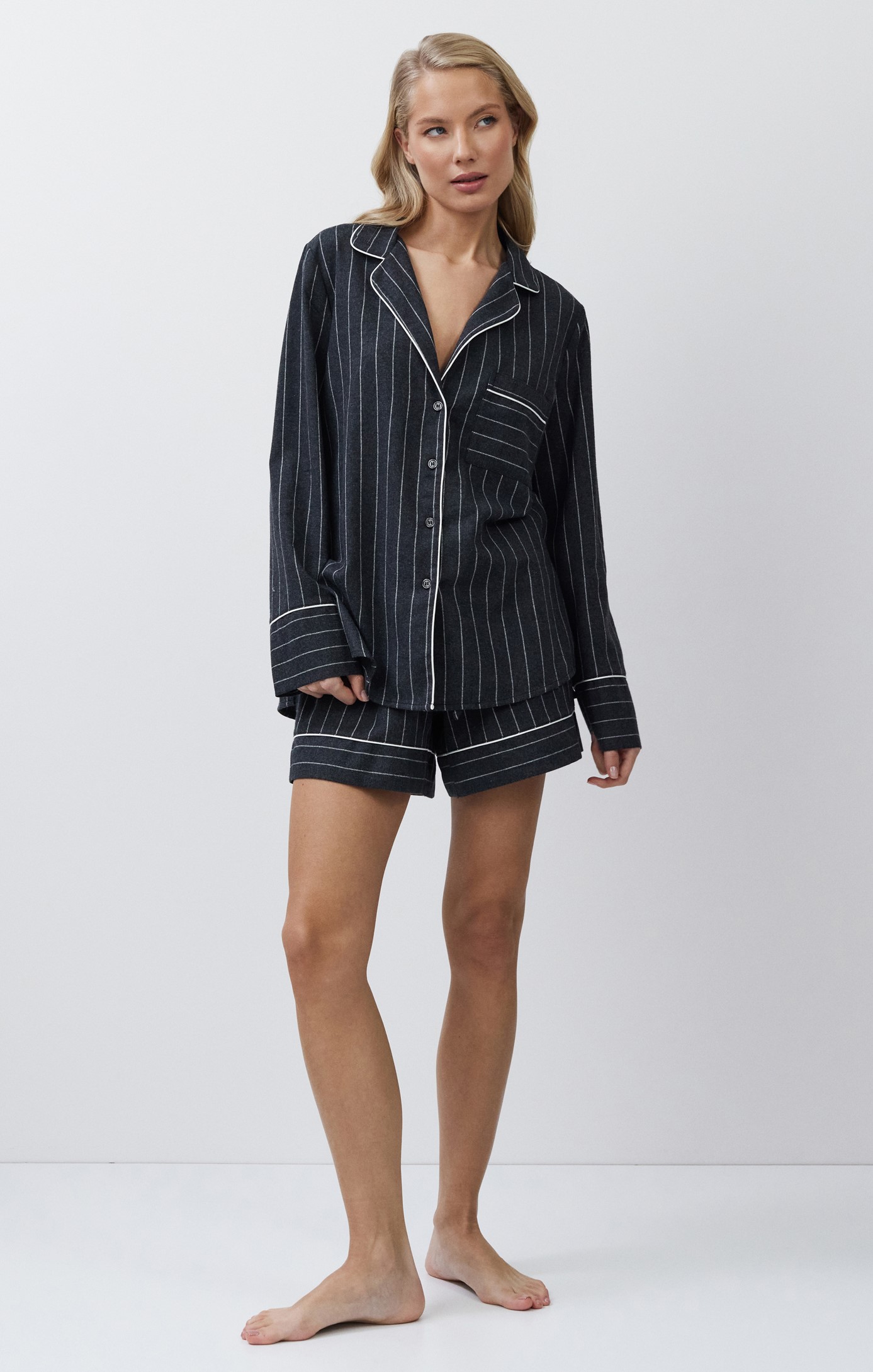 609762-CASEY