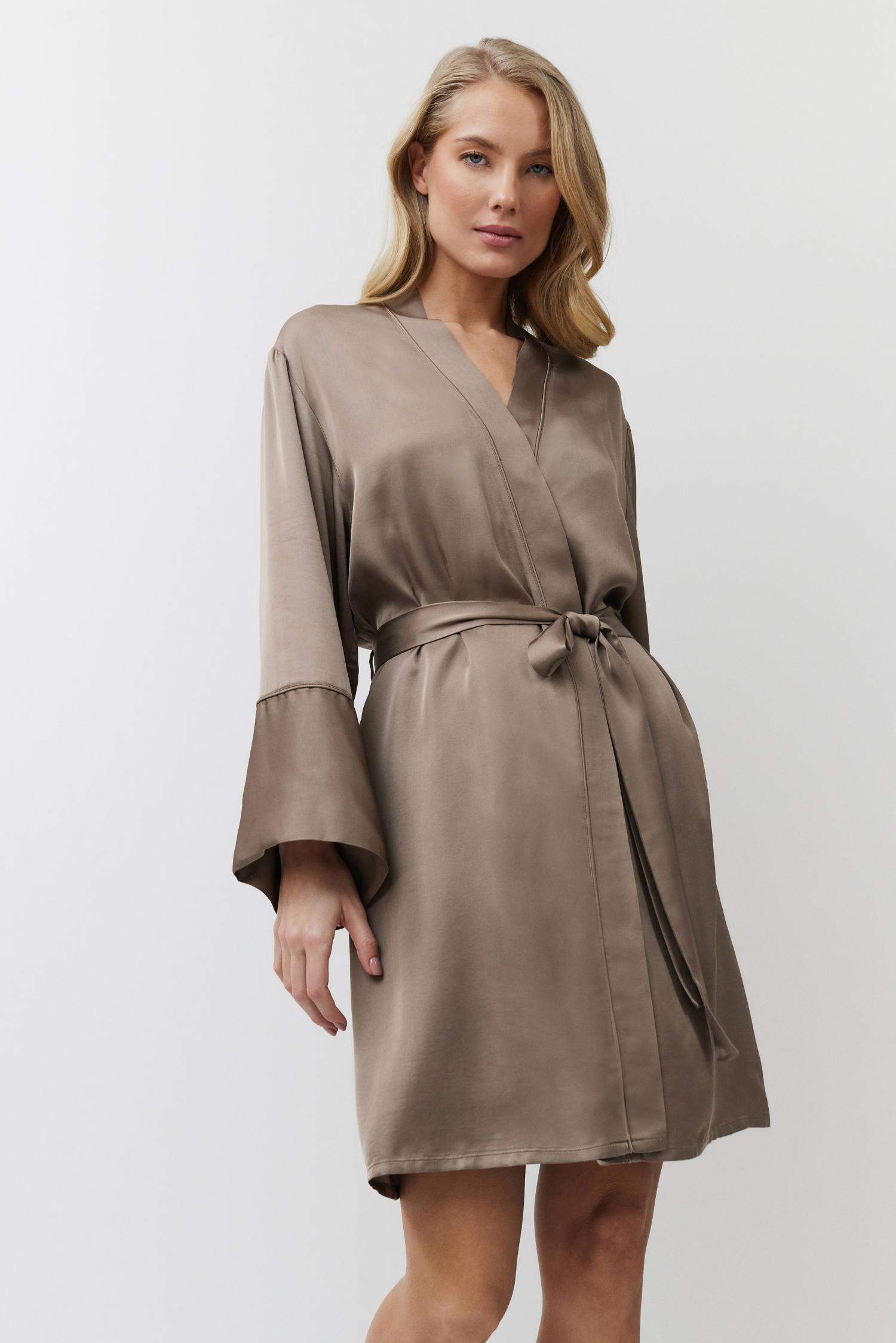 611390-MILA