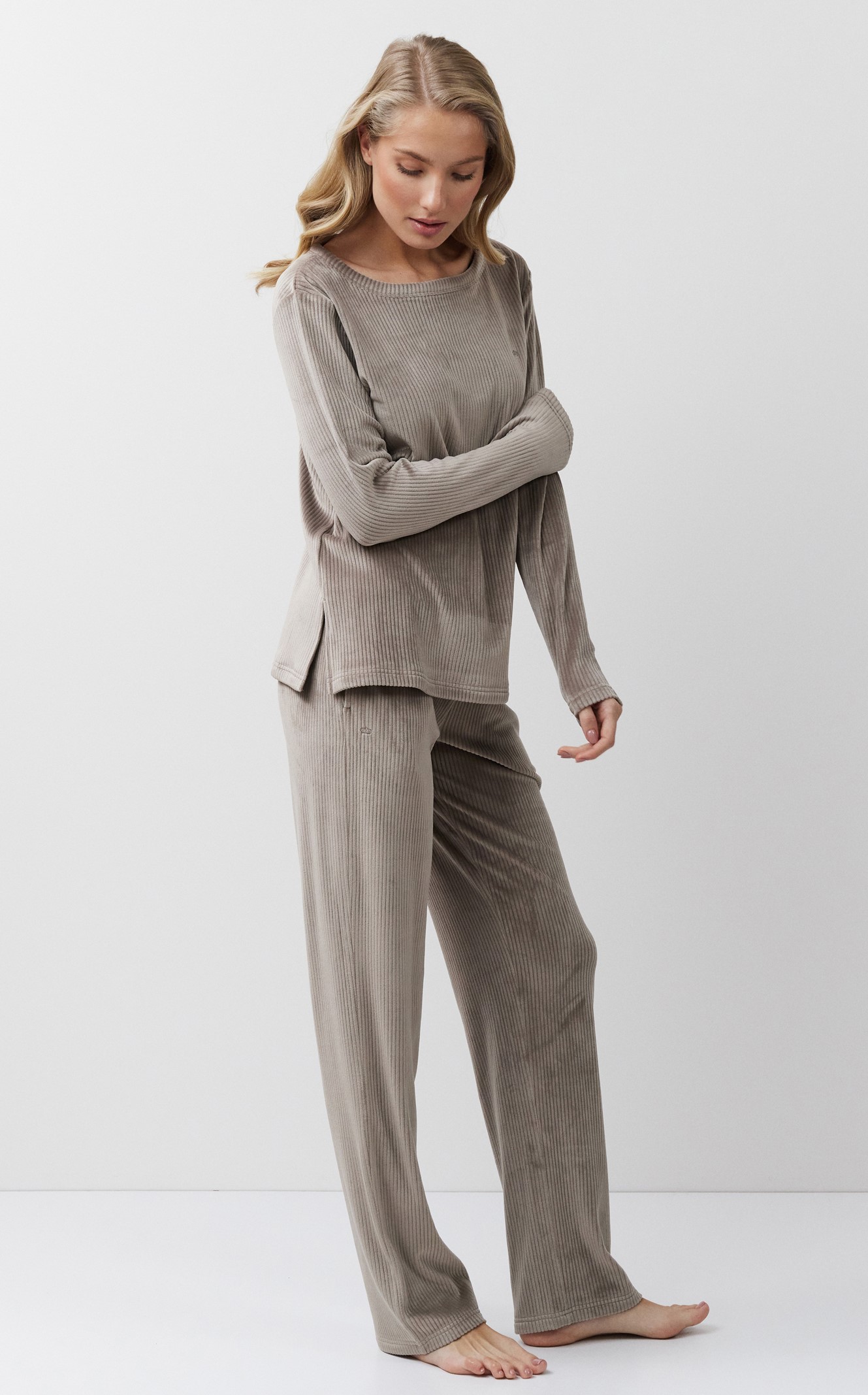 613066-CAPUCINE