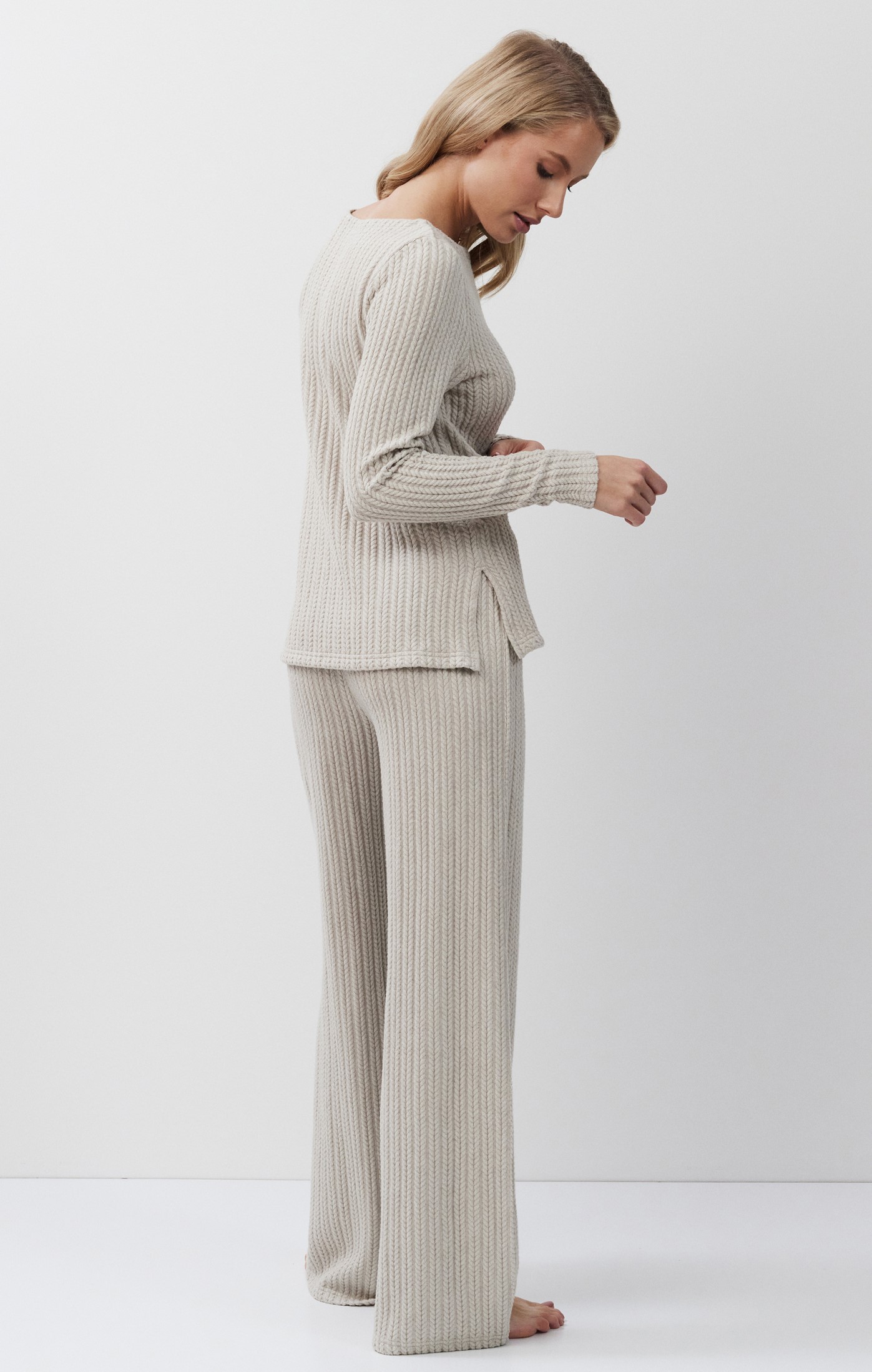 613766-ESTELLE