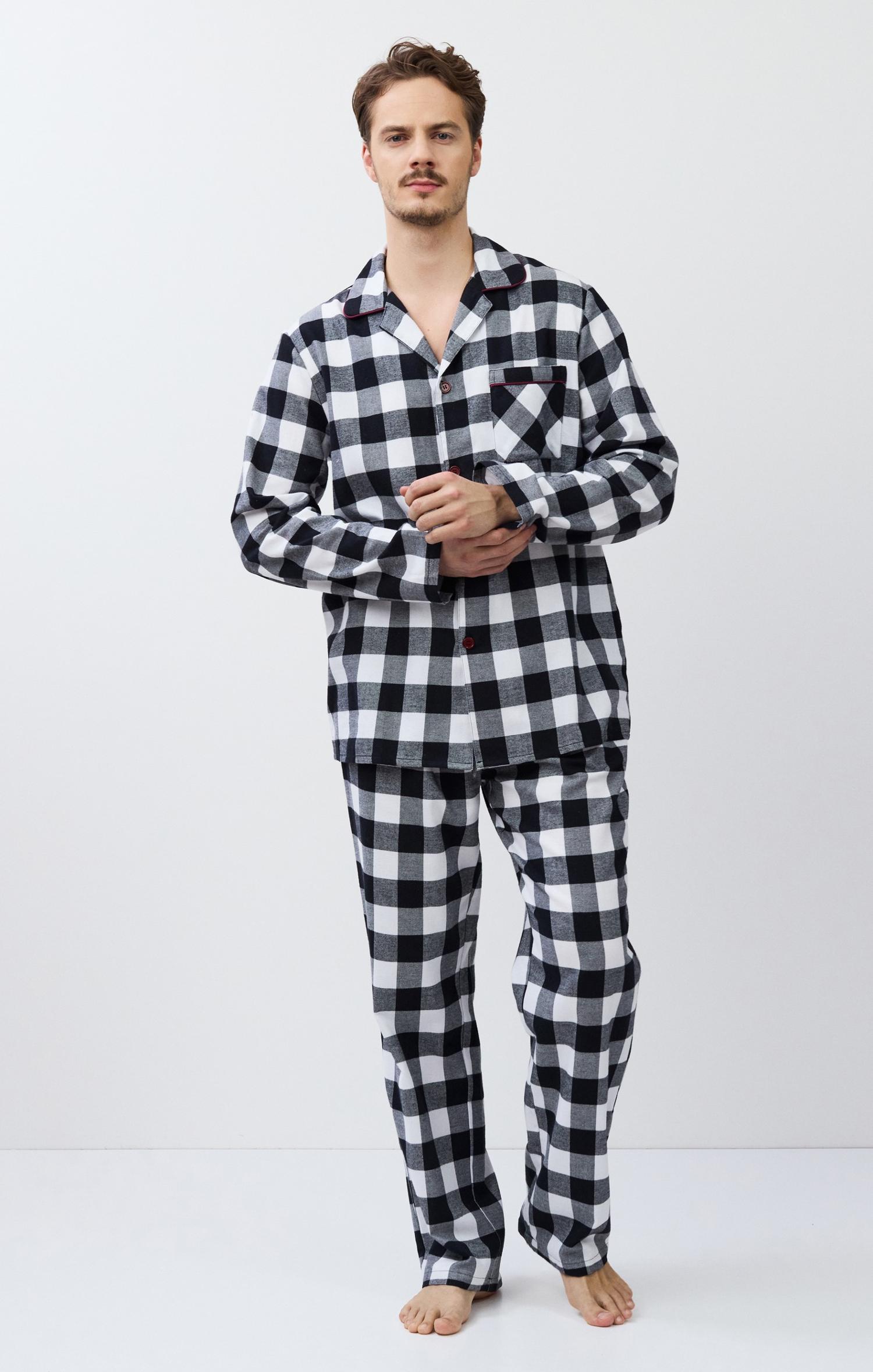 617765-ADRIAN