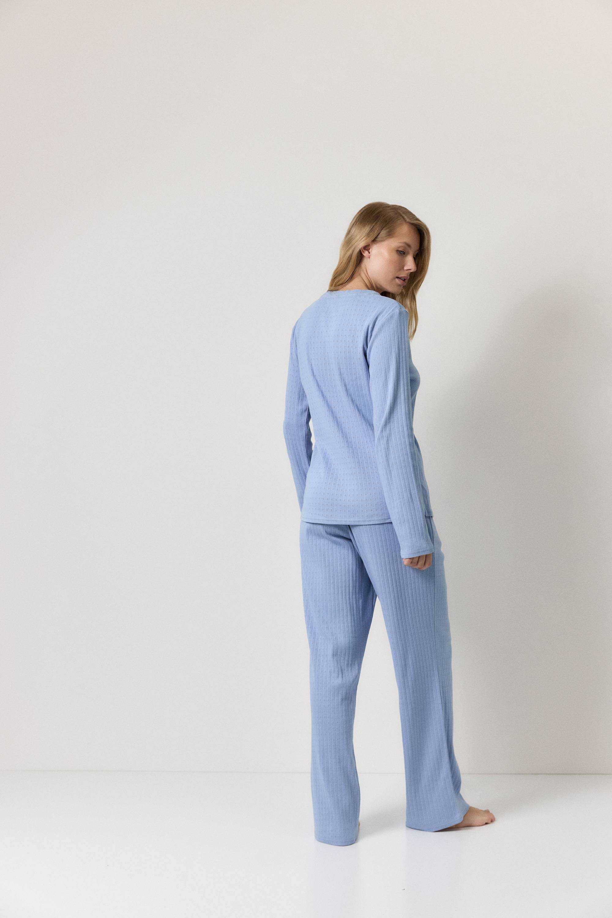 Eira-set-long