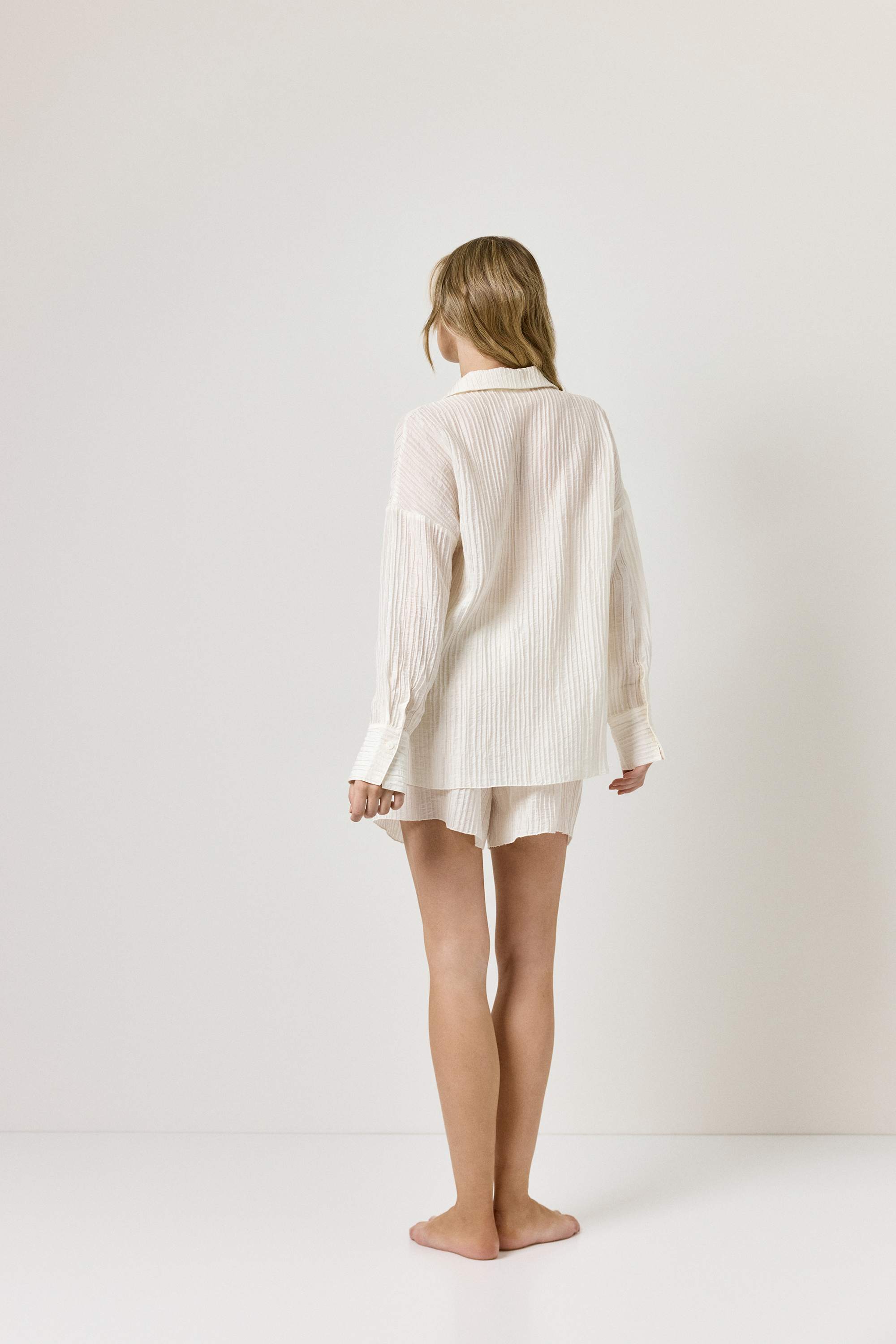 Pearl-set-short