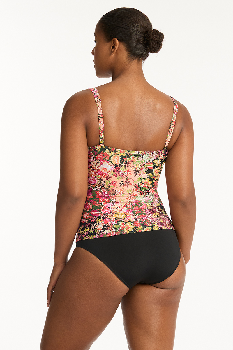 TWIST-FRONT-MULTIFIT-SINGLET-TOP