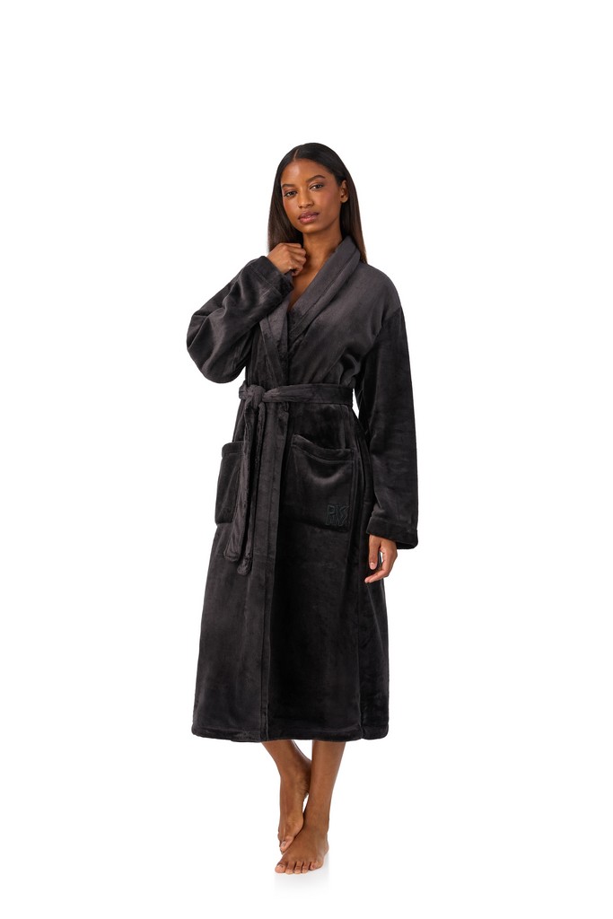 YI00077-SIGNATURE-ROBE