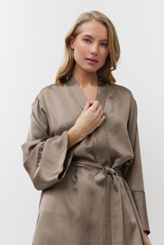611390-MILA