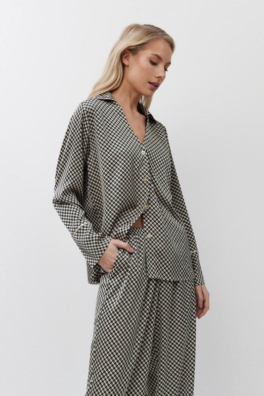 611665-ROMIE