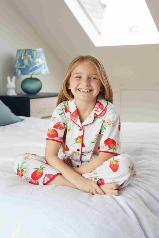 7248-GIRLS-PIPPA