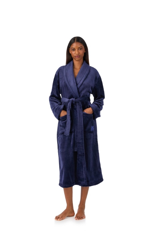 YI00077-SIGNATURE-ROBE